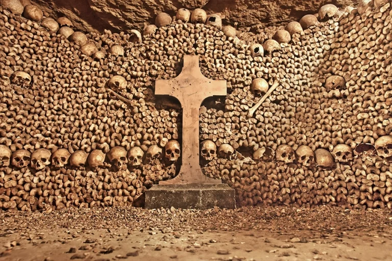 Small-Group Catacombs Tour with Priority Entrance
