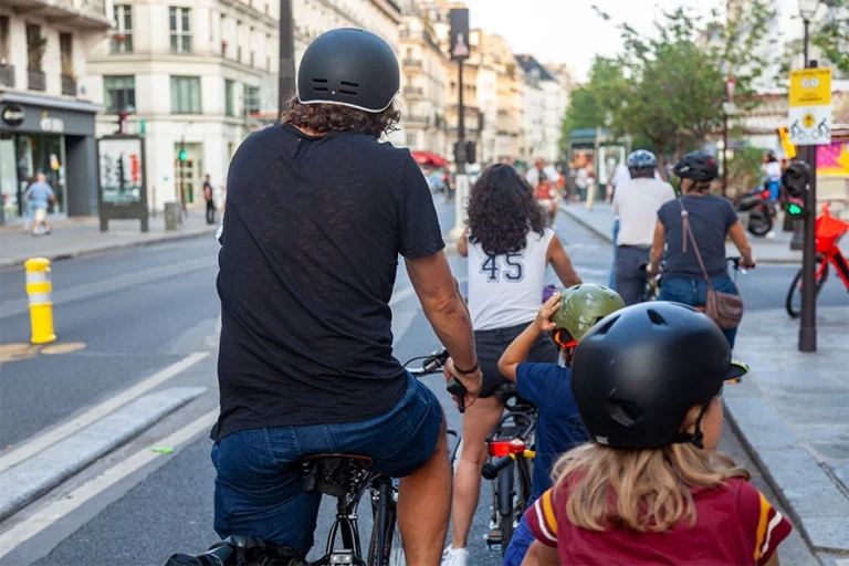 Bike or e-bike tours, local attractions and curiosities