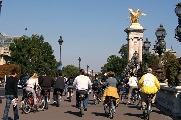 Bike tour of the most fascinating corners