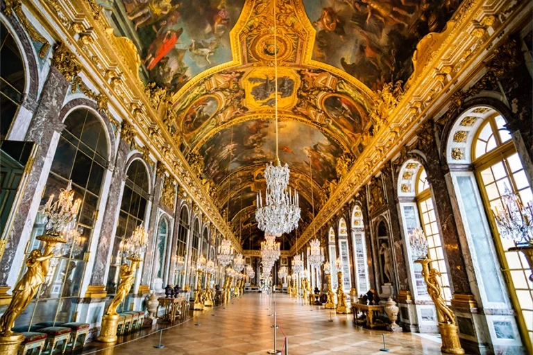 Palace and Gardens of Versailles: Tour and Priority Access