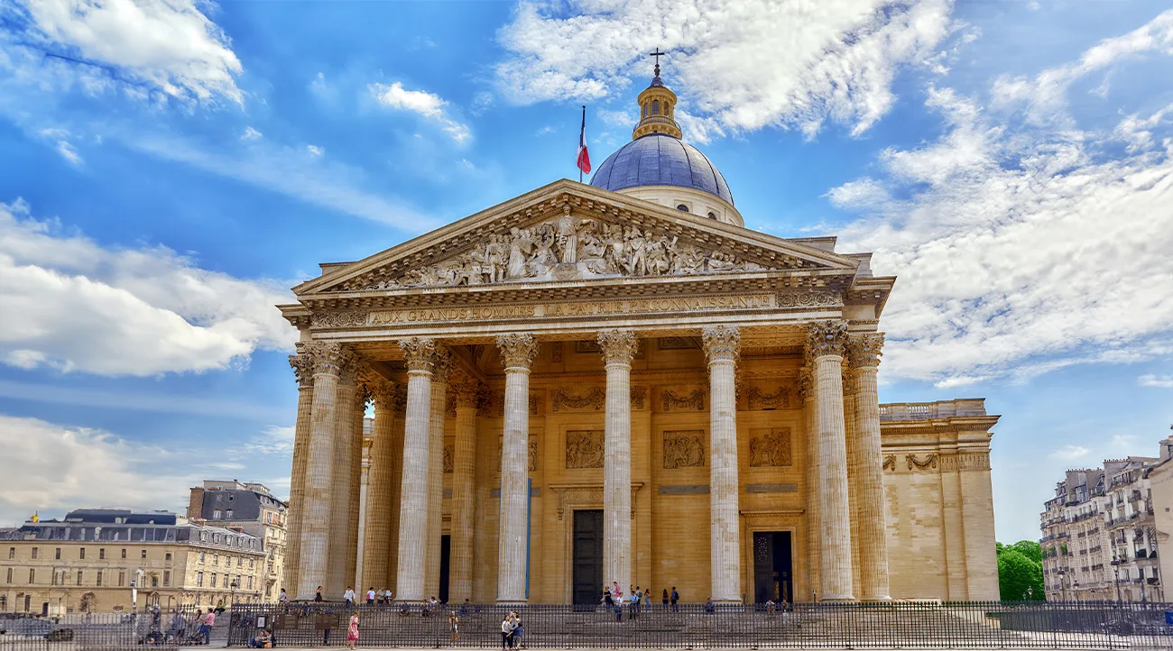 Panthéon in Paris front view
