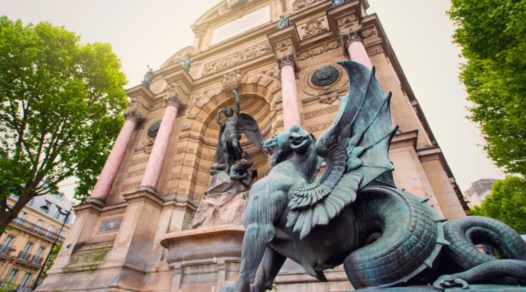 Bottom view of the Saint-Michel fountain