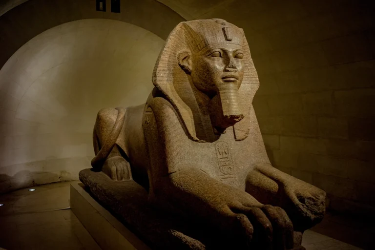 Louvre Overview, Exploration Tour, and Dedicated Entrance