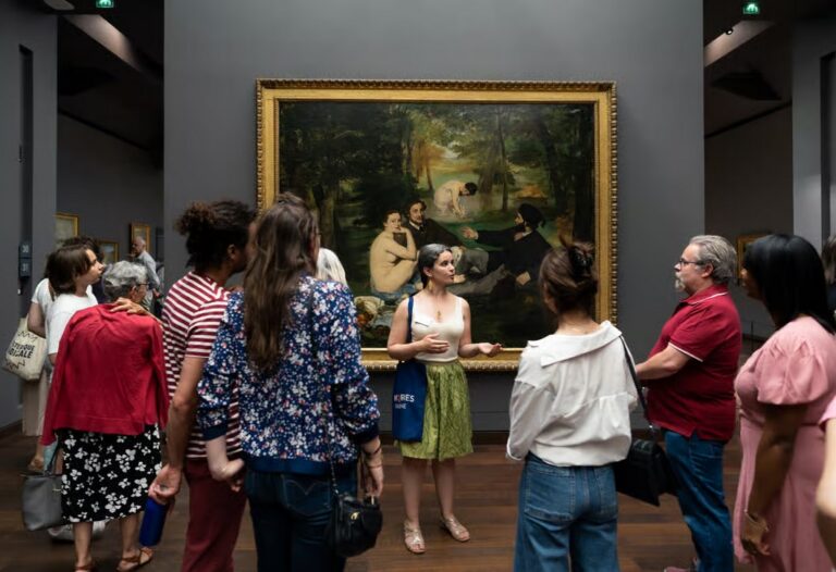 Guided tour of the Musée d'Orsay with priority access