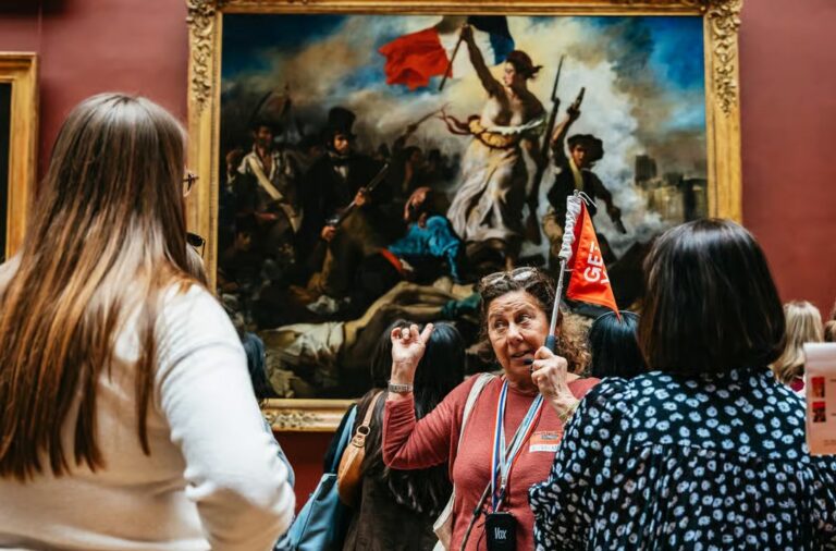 Tour of the Louvre, the Mona Lisa, and the most famous masterpieces