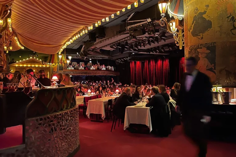 Moulin Rouge Show with Champagne and Return Service