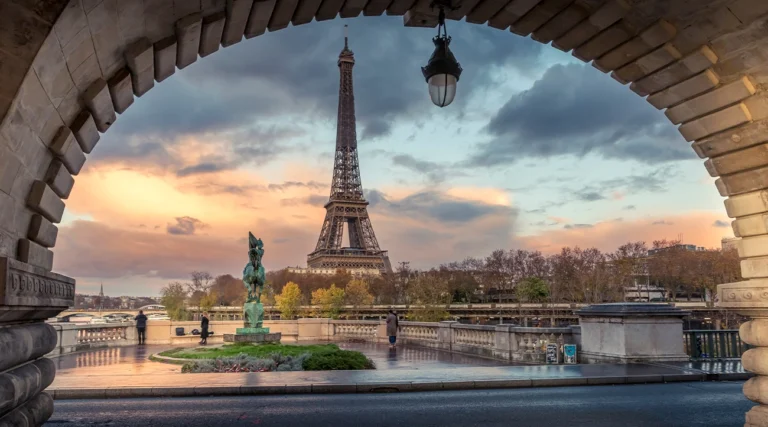Eiffel Tower seen from the Passy district
