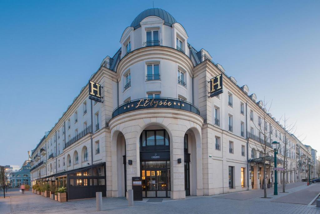 The Elysée Val d'Europe