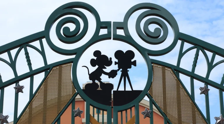 Disneyland Paris Studios gate with logo