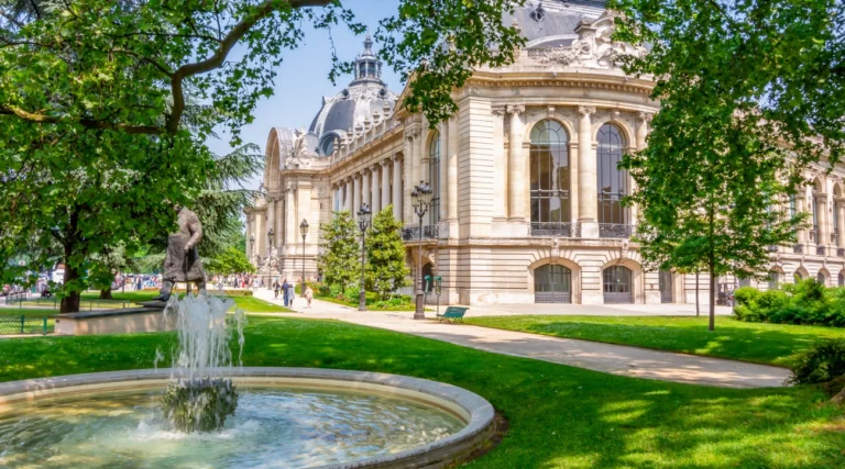 Outdoor garden of the Petit Palais