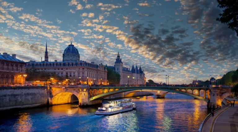 The Seine and the Alexandre III Bridge at night