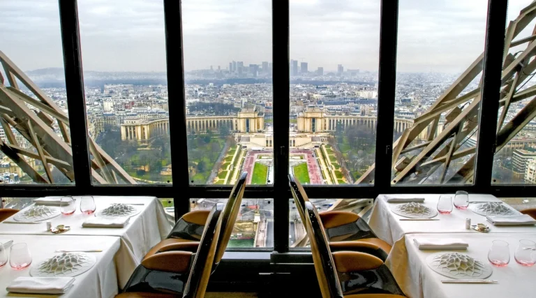 Restaurants on the second floor of the Le Julius Verne Tower